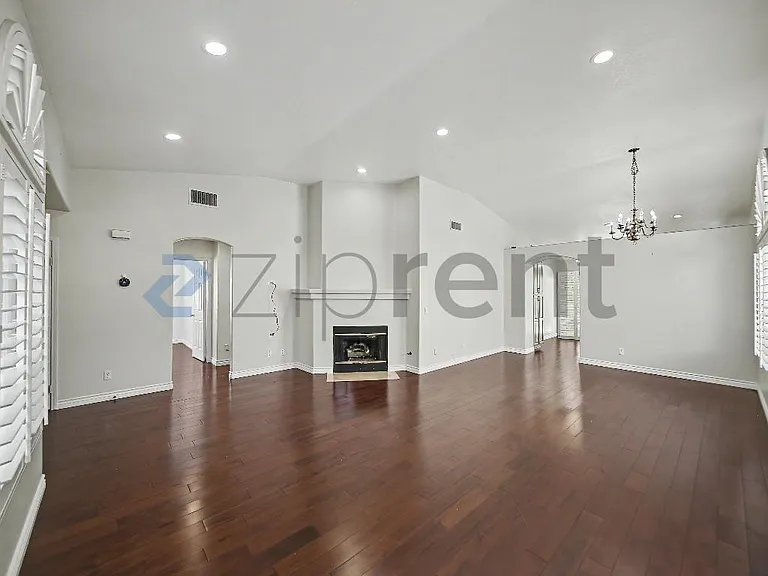 1477 Sappanwood Ave — Photo 9
