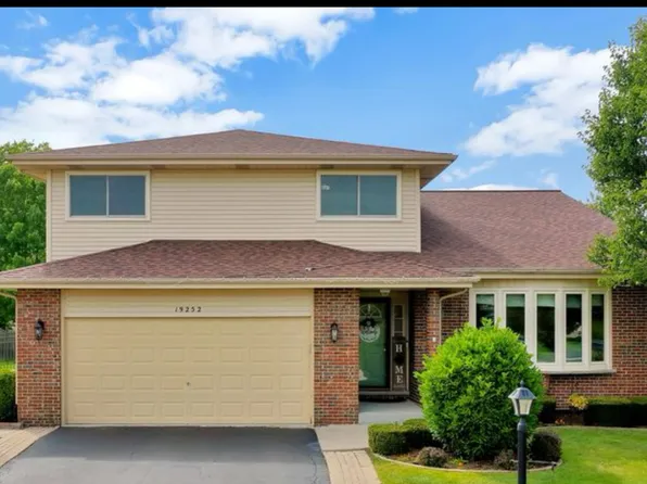 19252 Thornham Ln, Mokena, IL 60448