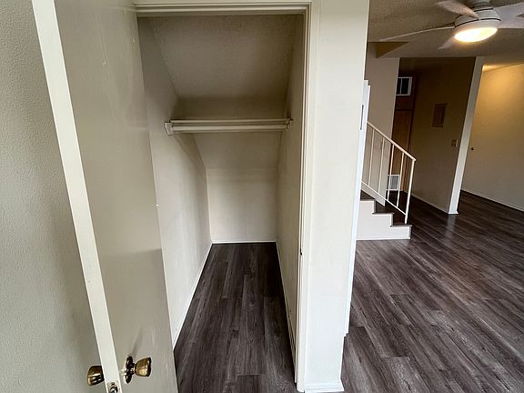 4th image of 452 W Windsor Rd APT 6