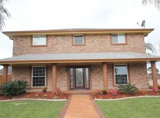 7240 Cove Dr, New Orleans, LA 70126