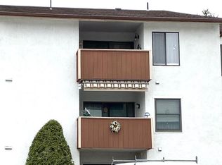 843 Melissa Ct APT 203, Enola, PA 17025