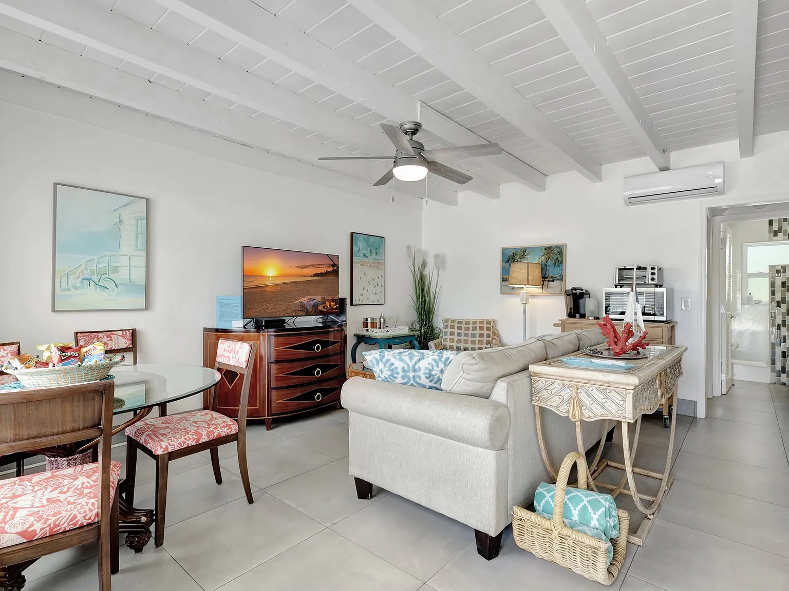 1 bed, 550 sqft, $2,400 — Photo 3