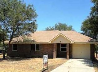 8 Golden Poppy Loop, Morgans Pt Resort, TX 76513