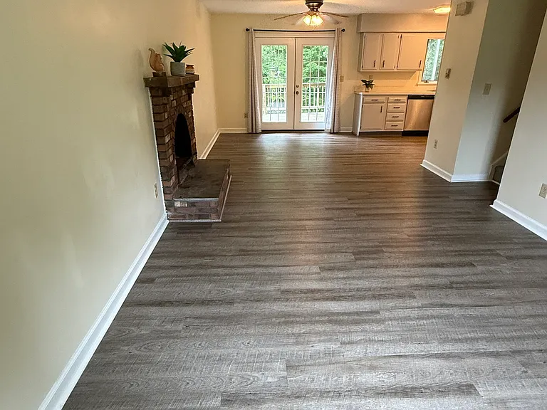 137 W Bridge St — Photo 3