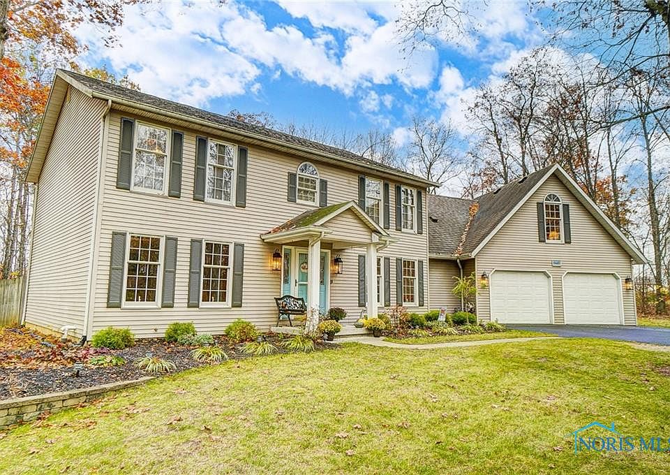 1st image of 15682 Thornwood Dr