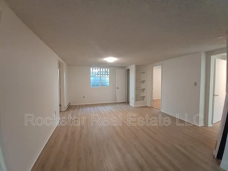 1739 W 10th Ave — Photo 7