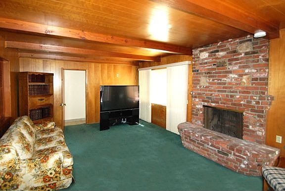 2nd image of 416 N Houser Dr