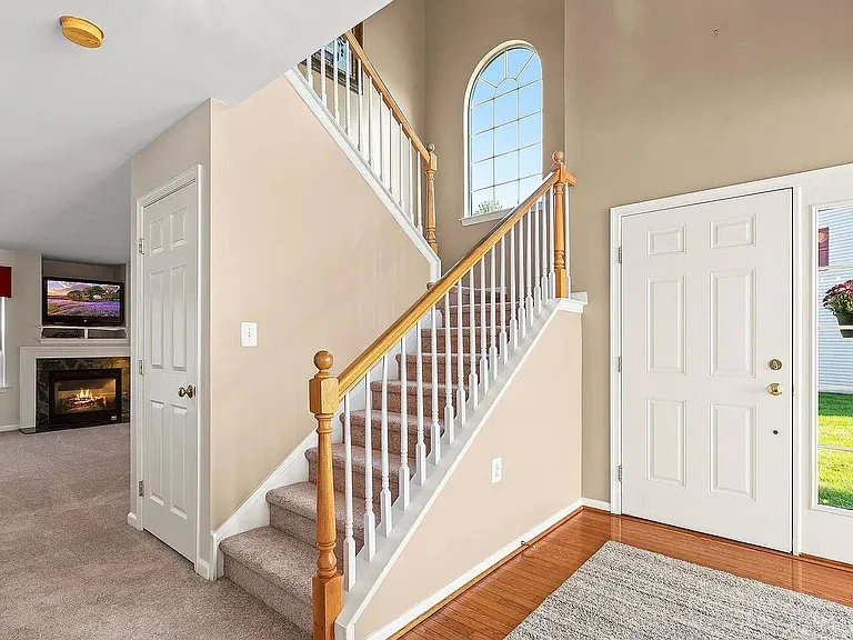 387 Wheatfield Cir — Photo 23