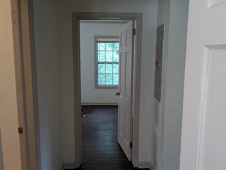 1139 Chatham Ave SW — Photo 11