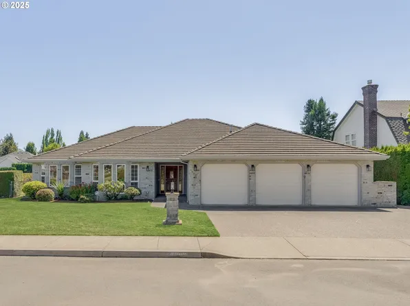 1003 NW 9th Ave, Canby, OR 97013