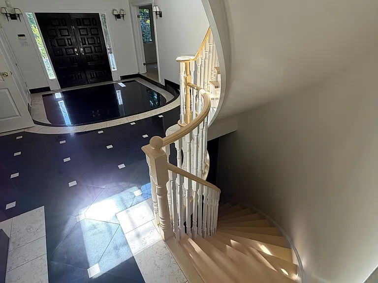 46 Ruscoe Cres — Photo 19