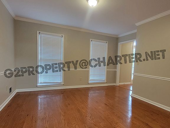 Dining room to front door