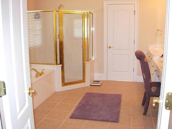5th image of 335 Wentworth Trl