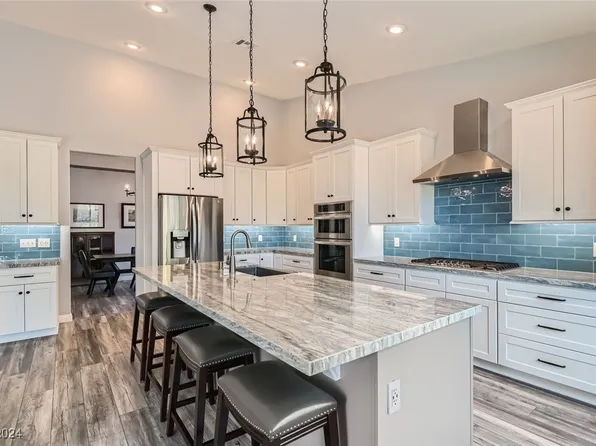 7212 Rustic Meadow St, Las Vegas, NV 89131