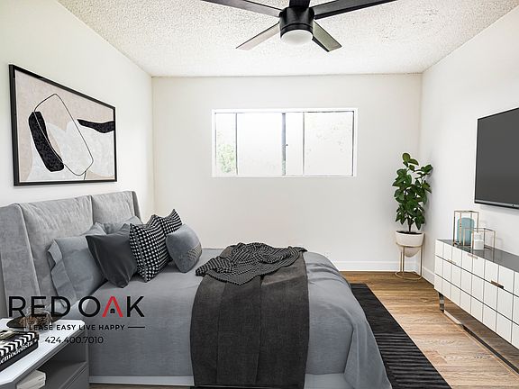 4th image of 220 N Grand Ave #12