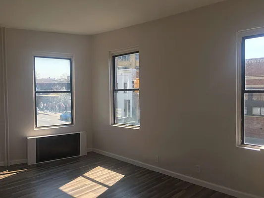 Rented by Nooklyn NYC LLC | media 9