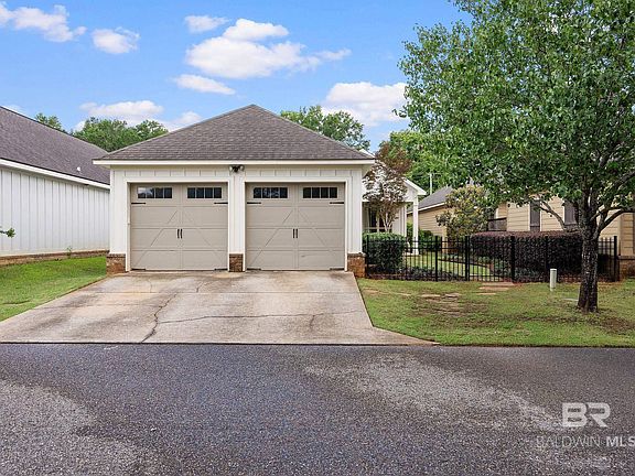 3rd image of 655C Norman Ln