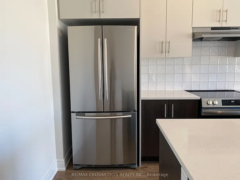 4 Kamper Ave — Photo 16