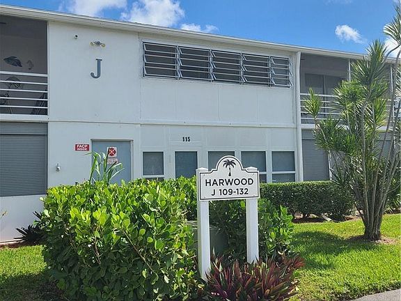 3rd image of 123 Harwood J #123