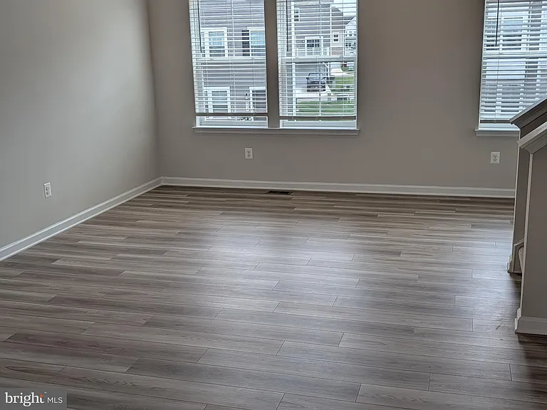 209 Swan Field Ave — Photo 16