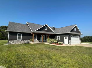 22840 82nd Ave, Mediapolis, IA 52637