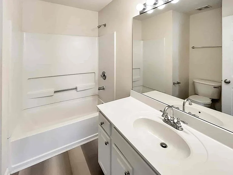 4033 Edgecomb Dr — Photo 19