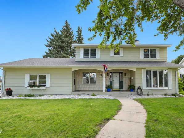1720 4th Ave E, Williston, ND 58801