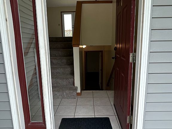 3rd image of 5608 Beechwood Blvd #B