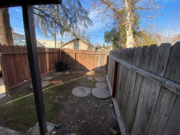 4th image of 1235 N Linden Ave