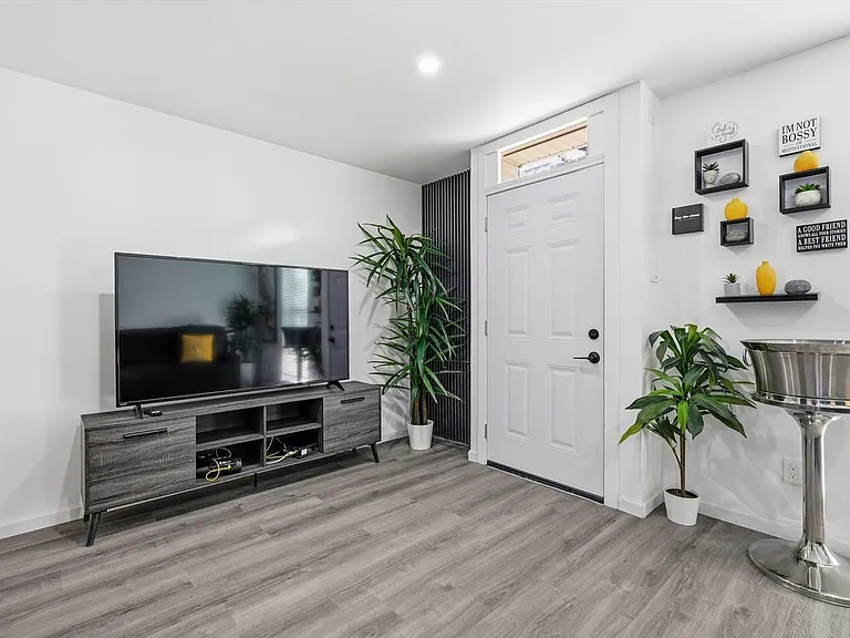 9829 Park Lane Ct — Photo 21