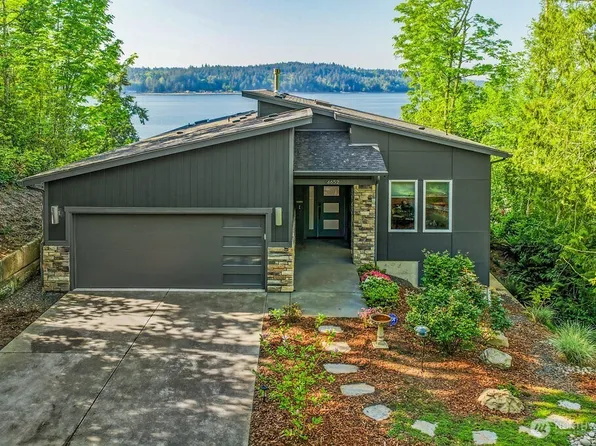 4652 E Hillcrest Drive, Port Orchard, WA 98366