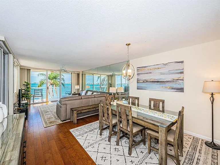 6105 Bahia Del Mar Cir #382 — Photo 10