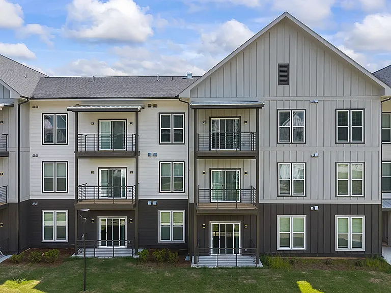Heritage Rise Residences — Photo 35