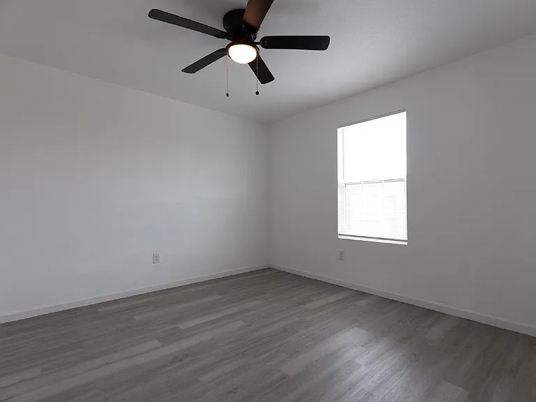 1010 County Road 4516 — Photo 17
