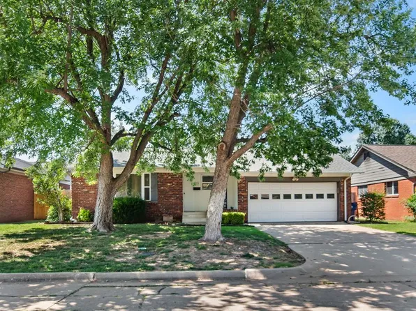 2824 Manchester Dr, Oklahoma City, OK 73120