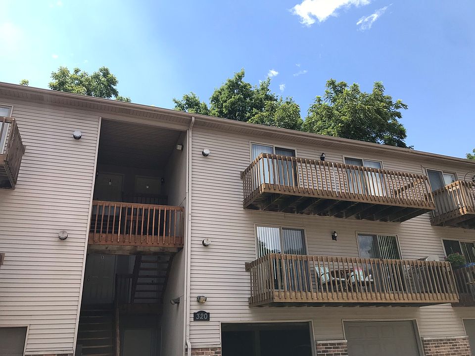 1st image of 320 Woodridge Cir Unit C