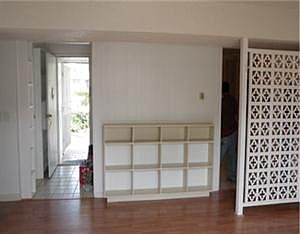 2nd image of 3021 Brady Ave