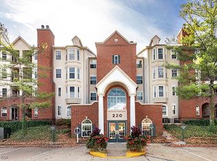 220 Fox Hollow Dr APT 305, Mayfield Heights, OH 44124