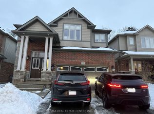 728 Robert Ferrie Dr, Kitchener, ON N2R 0B2