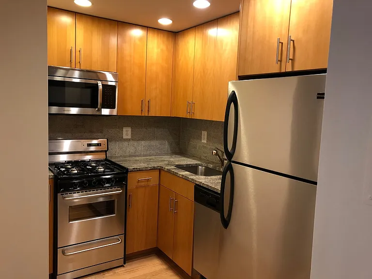 1255 New Hampshire Ave NW — Photo 196