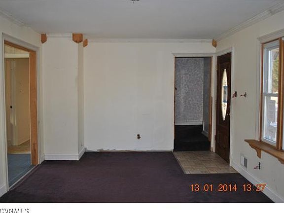 4th image of 4233 Hollywood Dr