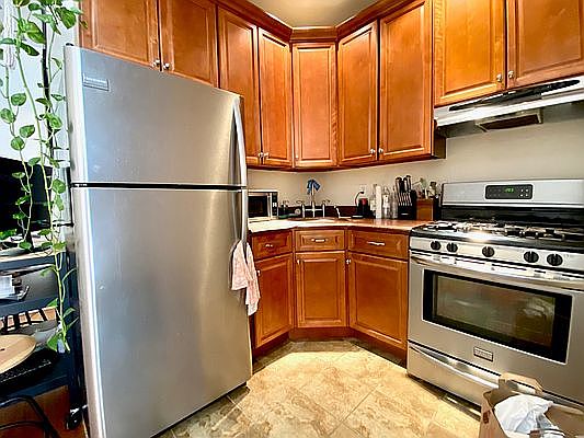4th image of 305 W 123rd St APT 2