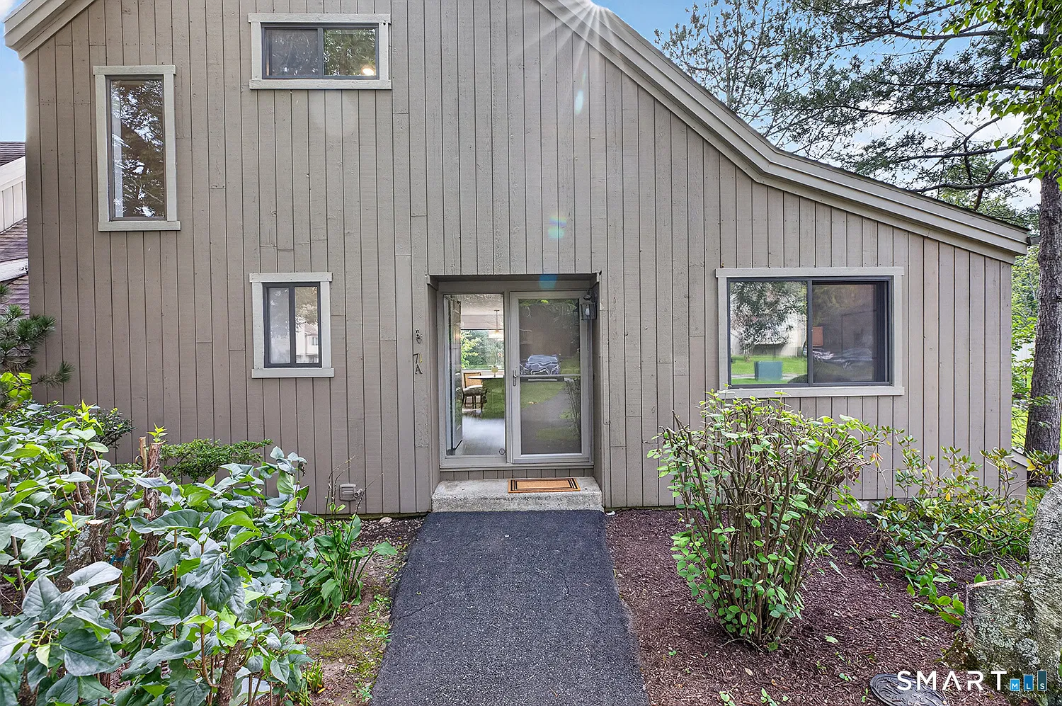 1 bed, 2.0 bath, 1820 sqft, $3,800 — Photo 1