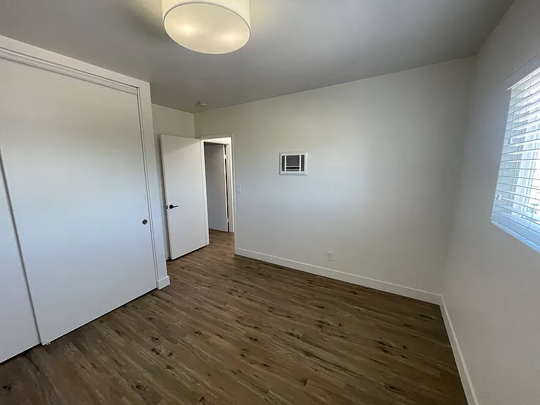 4342 Marlborough Ave #7 — Photo 5