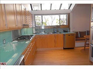 3rd image of 11915 Gorham Ave APT 5