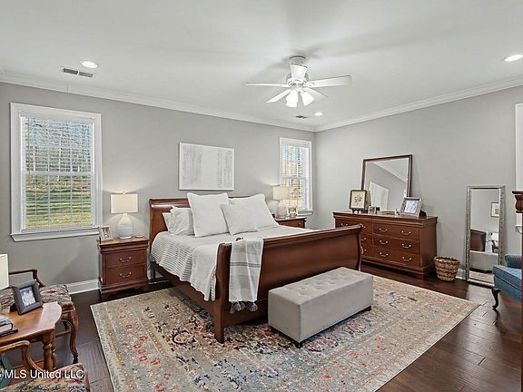 5th image of 2038 Nottaway Dr