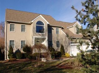 39 Blossom St, Dedham, MA 02026