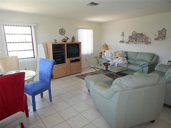 4th image of 1217 Aqui Esta Dr APT 9
