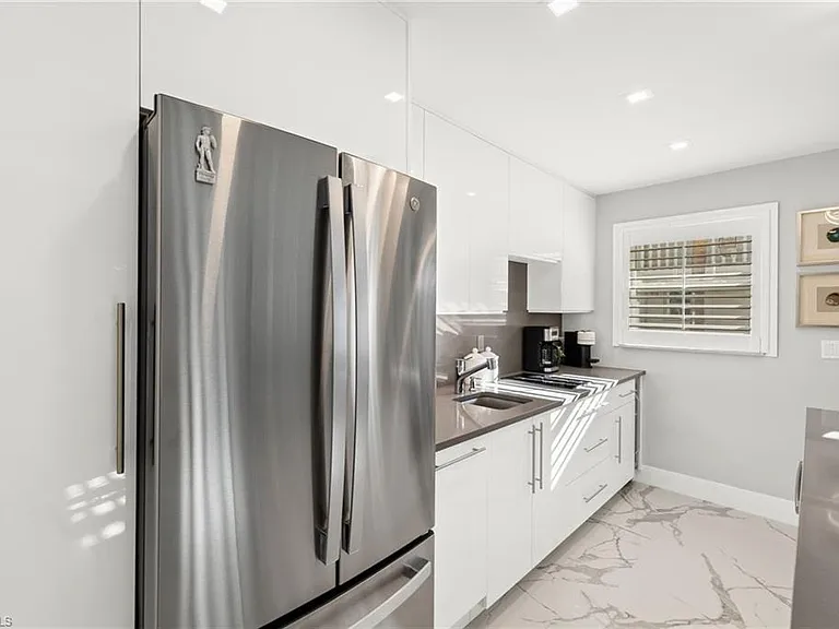 980 7th Ave S #109 — Photo 3