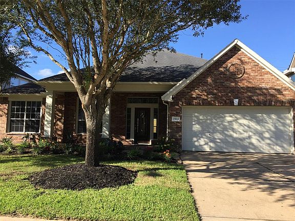 2nd image of 15814 Bennet Chase Dr